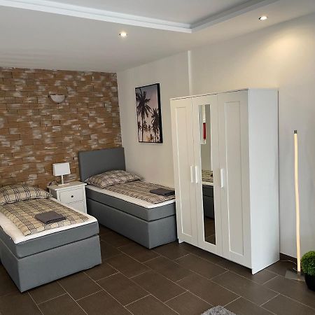 Malibu Apartman & Jacuzzi Miskolc Eksteriør bilde