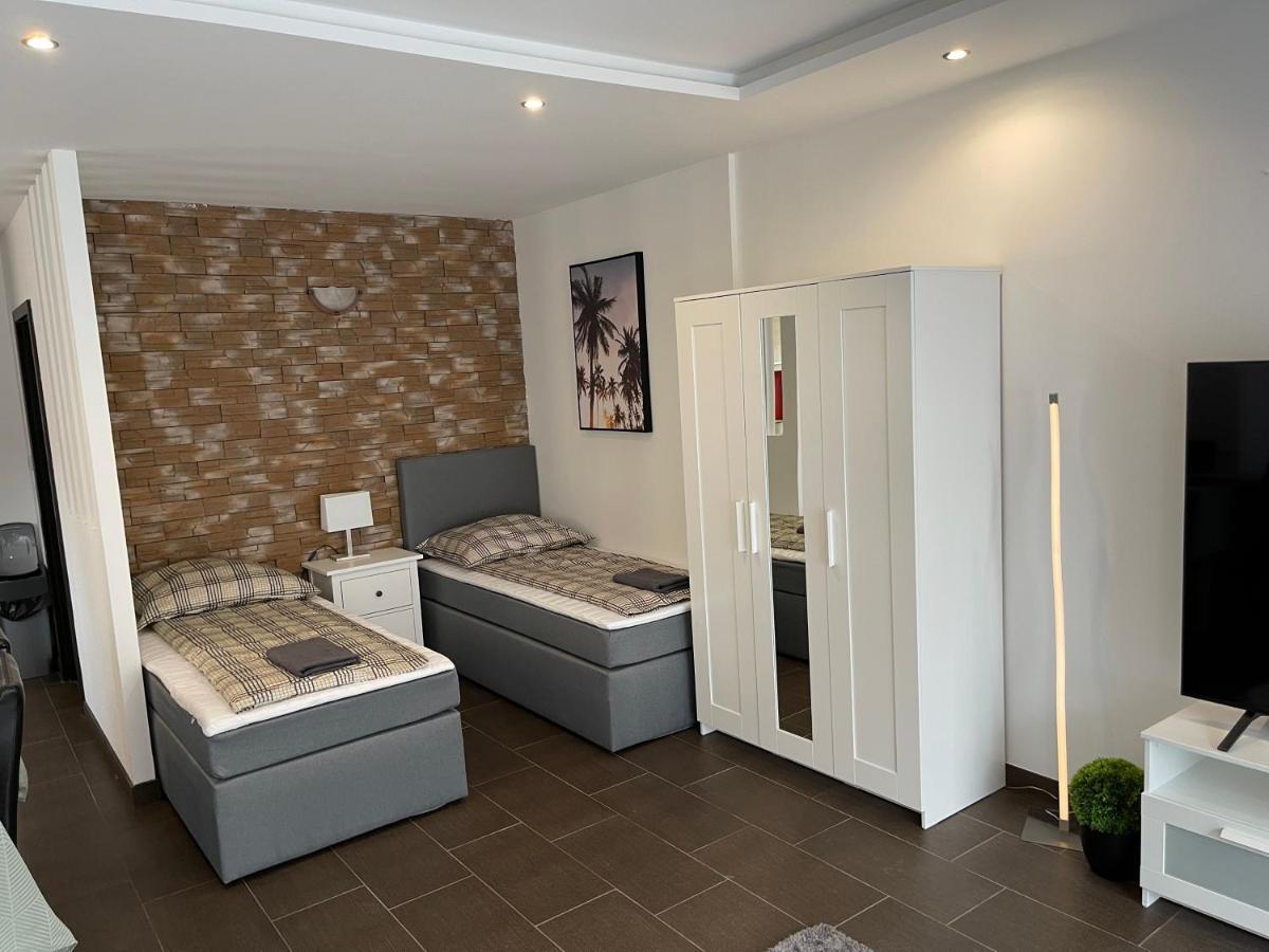 Malibu Apartman & Jacuzzi Miskolc Eksteriør bilde