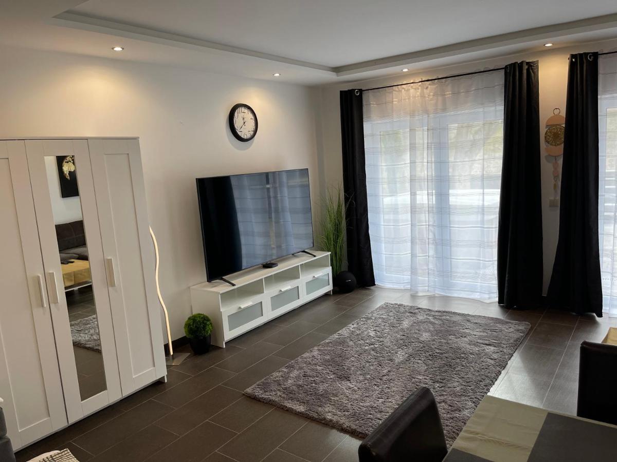 Malibu Apartman & Jacuzzi Miskolc Eksteriør bilde