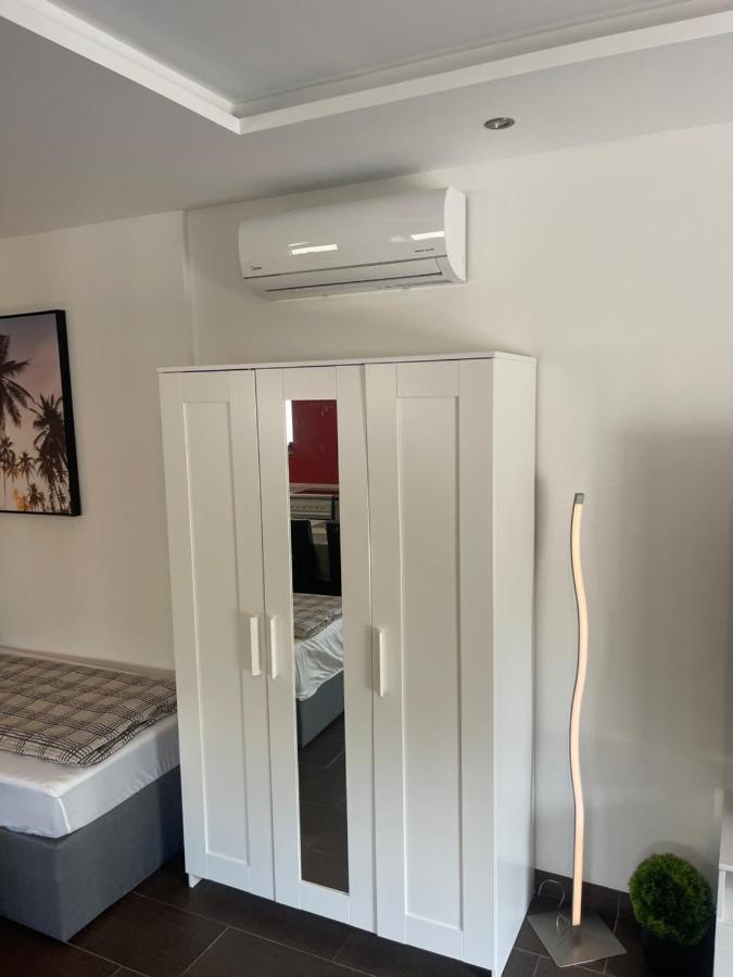 Malibu Apartman & Jacuzzi Miskolc Eksteriør bilde